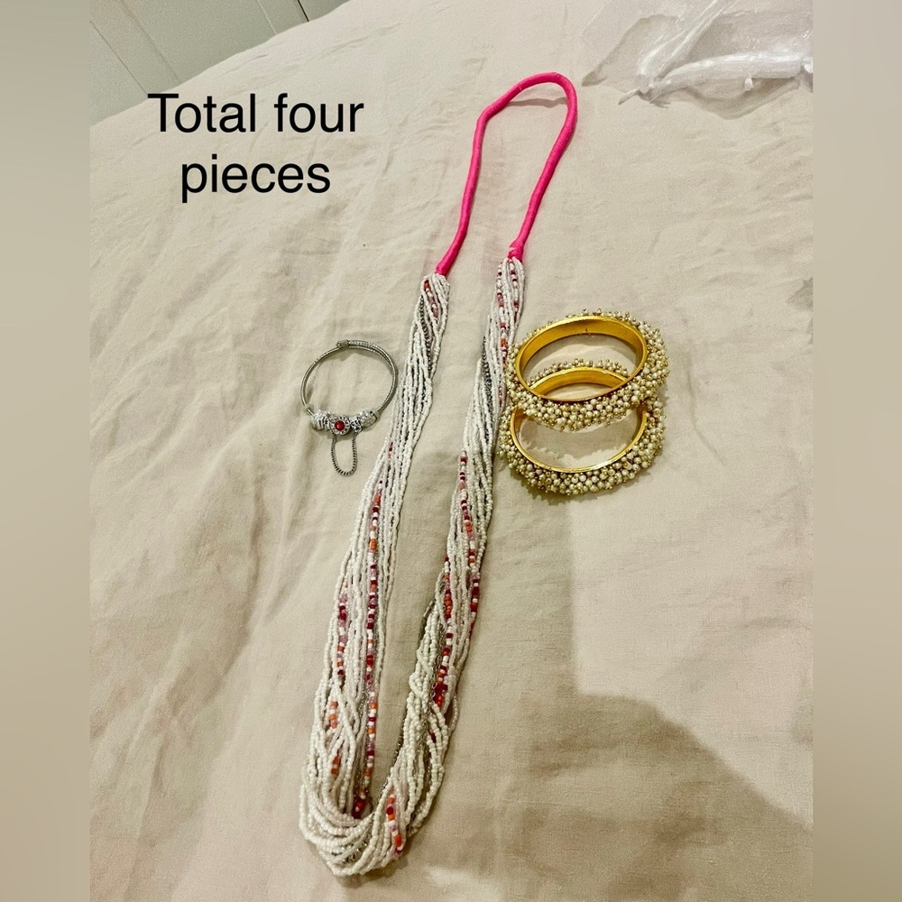 Beaded Necklace and Bracelet with Bangles set come with gold bag